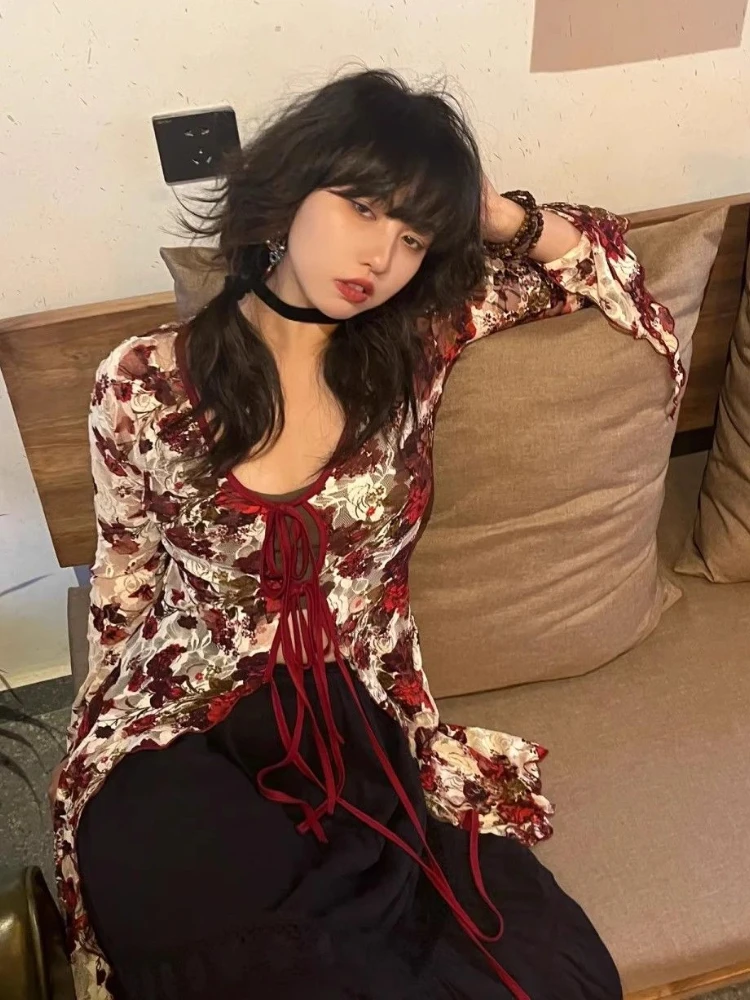 Женская жаккардовая рубашка с расклешенными рукавами