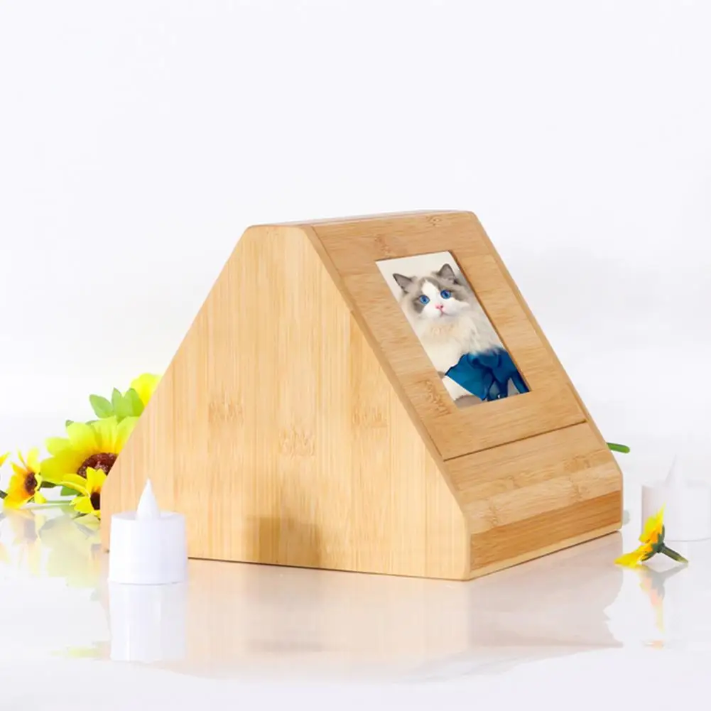 

House-shaped Pet Urn Wooden Pet Urn with Photo Frame Unique House-shaped Storage Box for Cat Dog Supplies Cremation Pet Souvenir
