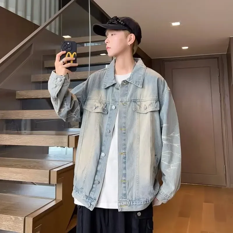 Джинсовая куртка для мужчин модная весенне-осенняя в уличном стиле изящная