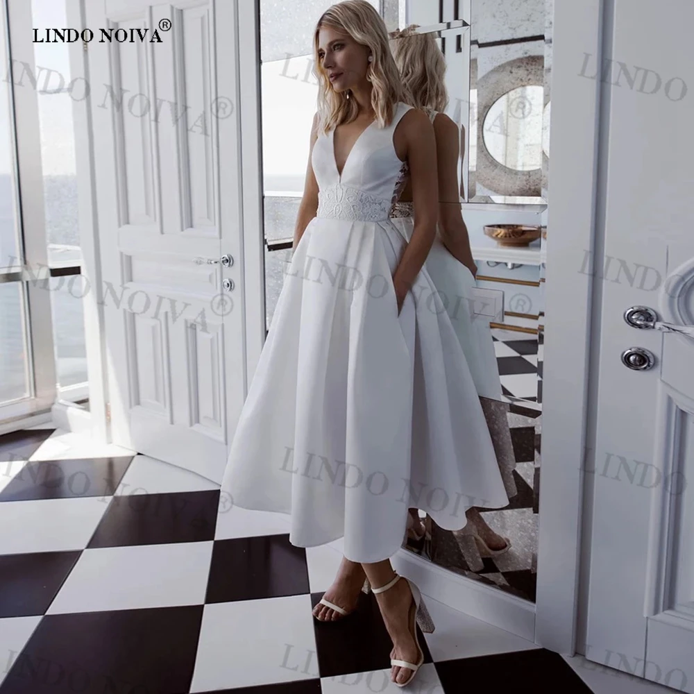 

Женское Короткое атласное свадебное платье LINDO NOIVA, белое кружевное платье-трапеция до середины икры с открытой спиной и V-образным вырезом, платье невесты, 2023
