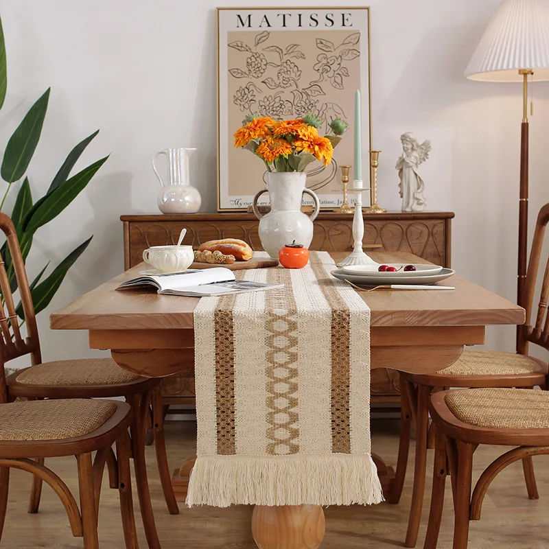 

Table Runner Natural Jute Splicing Bohemian Style Home Decor Table Runners with Tassels Dining Wedding Home Table Decoration