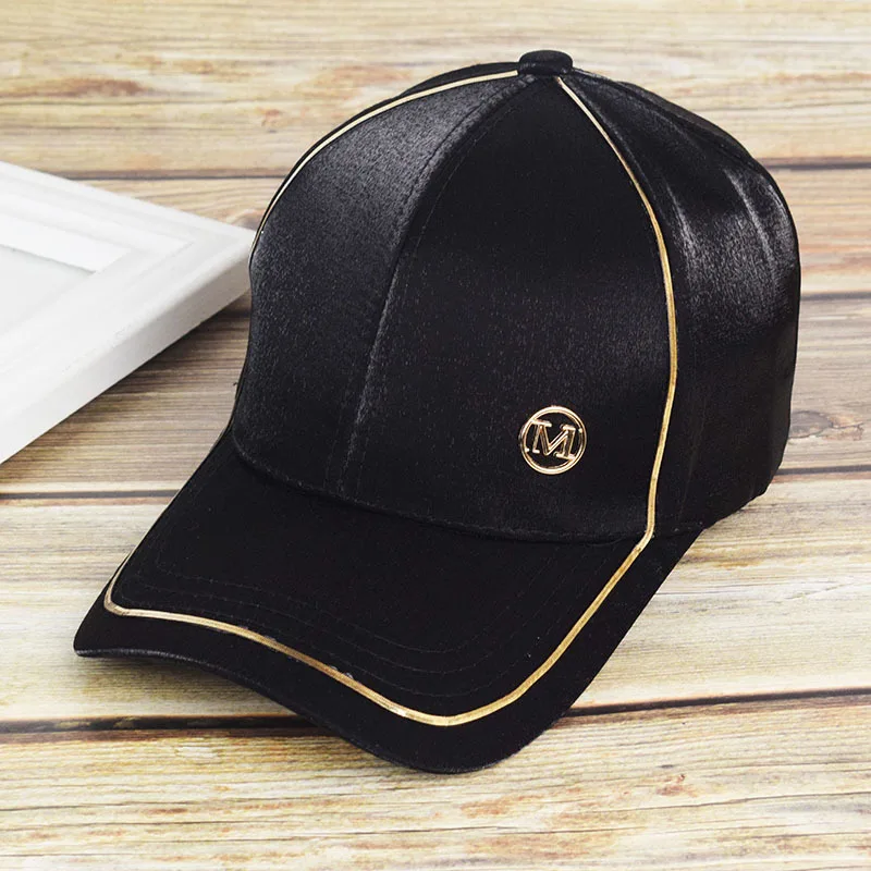 

Новая мерсеризованная бейсбольная кепка с металлическим кольцом и сеточкой красная Кепка летняя Корейская версия Повседневная Универсаль...