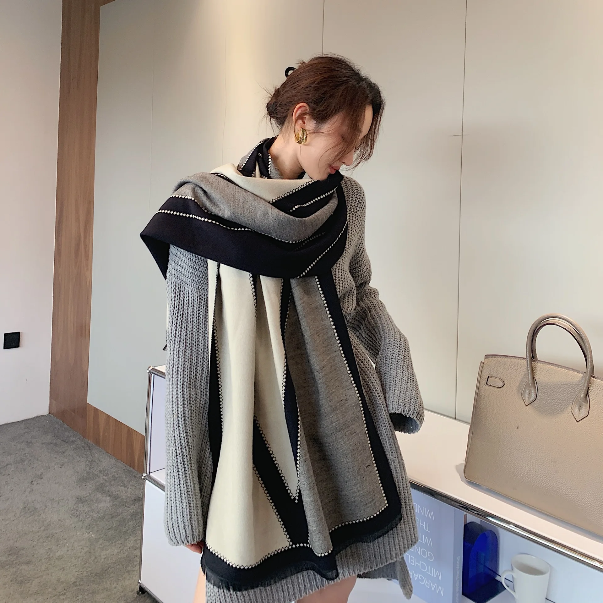 Роскошный брендовый шарф женский зимний клетчатый кашемировый дизайн V толстая