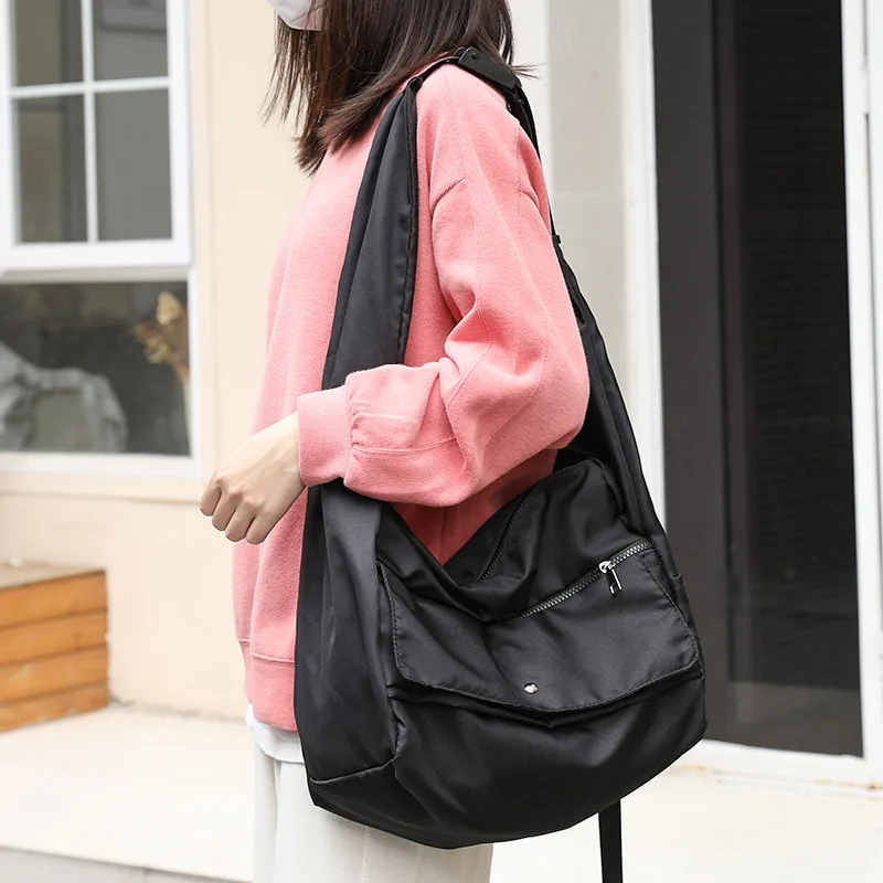 

Casual Black White Large Capacity Nylon Crossbody Bag Unisex Shoulder Bag Messenger Shopper Bag Men's Travel Bags Bags For Women