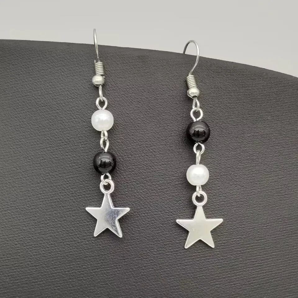 

New Star Beaded Earrings Goddess Necklace Women's Black and White Bead Necklace Girls' Star Pendant Charm Fashion Jewelry Gift