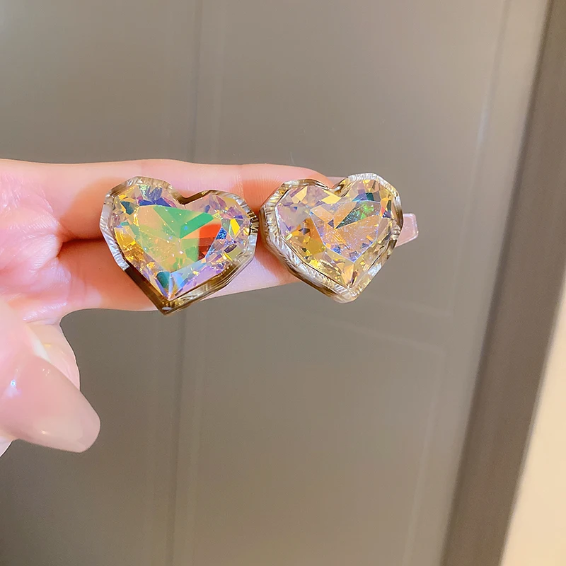 

DREJEW Gradient Colorful Heart Stud Earrings for Women Girls Shiny Imitation Rhinestone Resin Ear Studs Wedding Party Jewellery