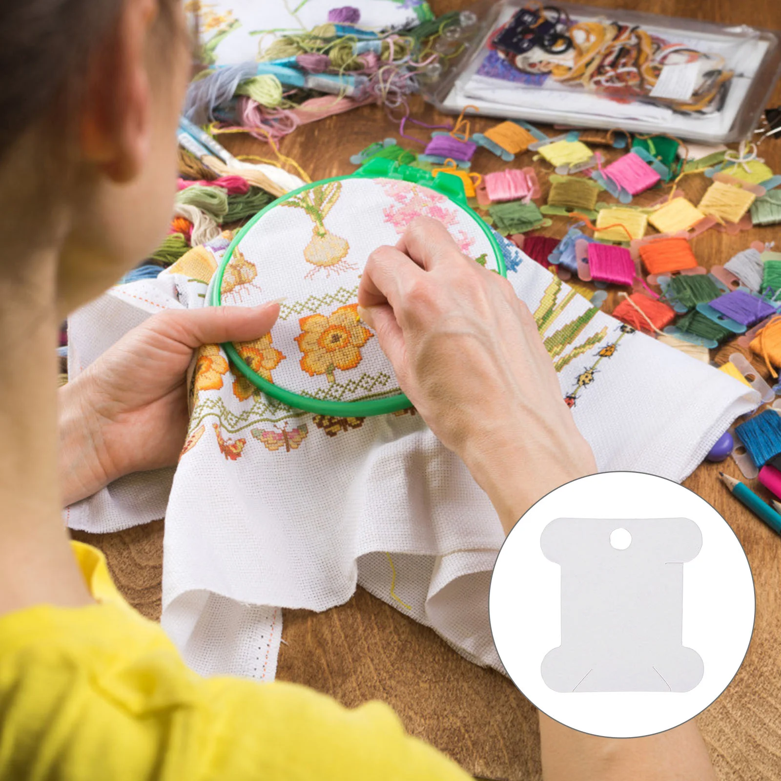 

100pcs Thread Bobbins Sewing Floss Storage Holder Floss Winding Cards Embroidery Thread Paper Bobbins Floss Cards for Wrap