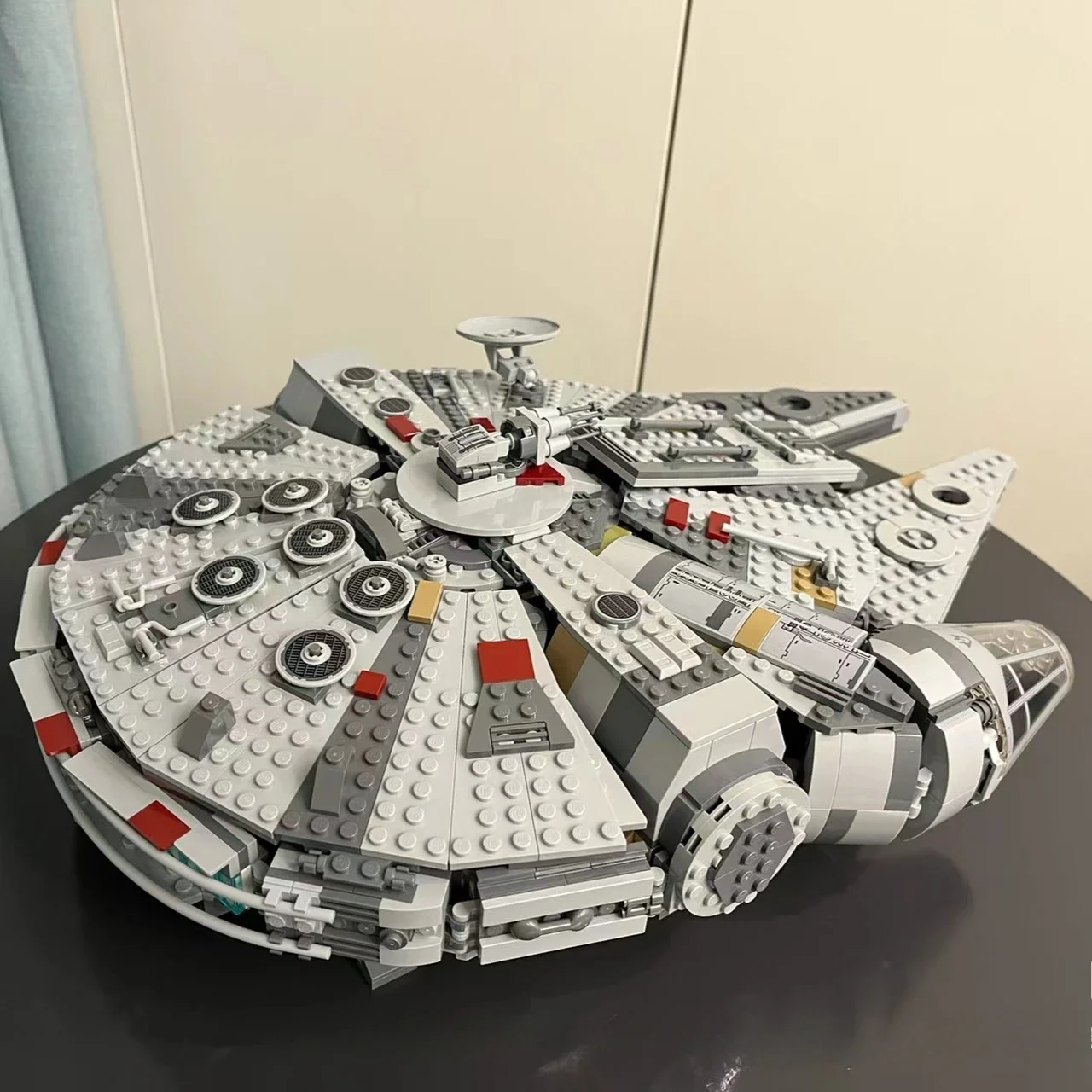 Конструктор Falcon 75257 Космический корабль