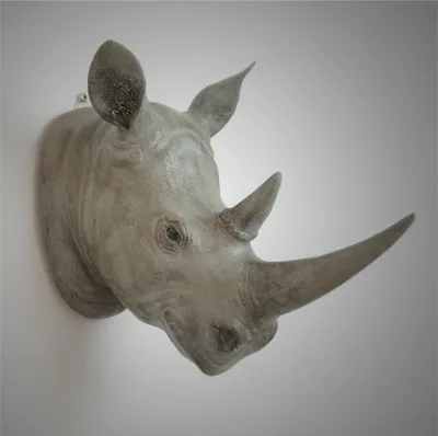 Resin fiberglass rhinoceros head wall hanging Barbershop background porch hanging ornaments retro decoration animal head dec