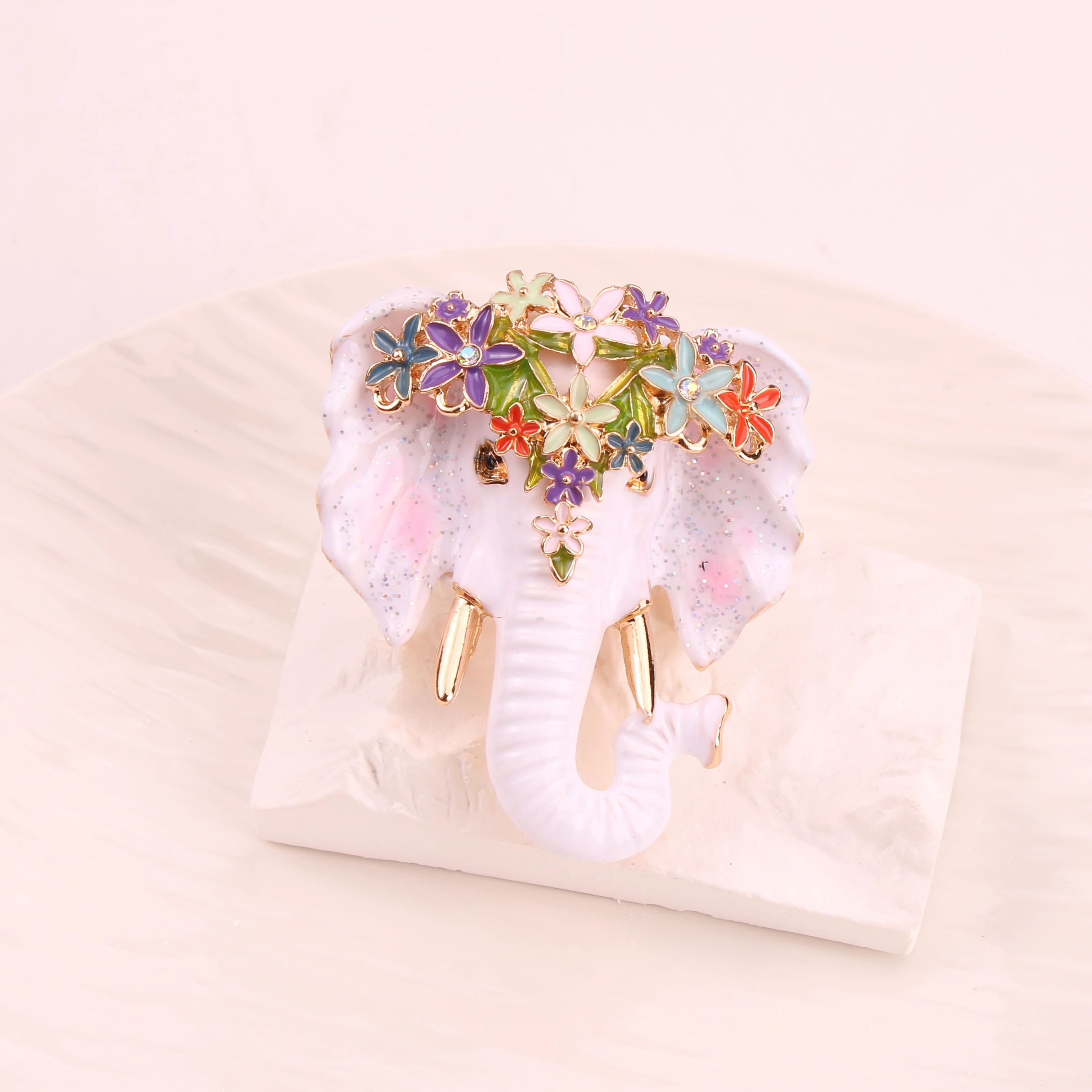 Эмалированная брошь в виде слона с цветком | AliExpress