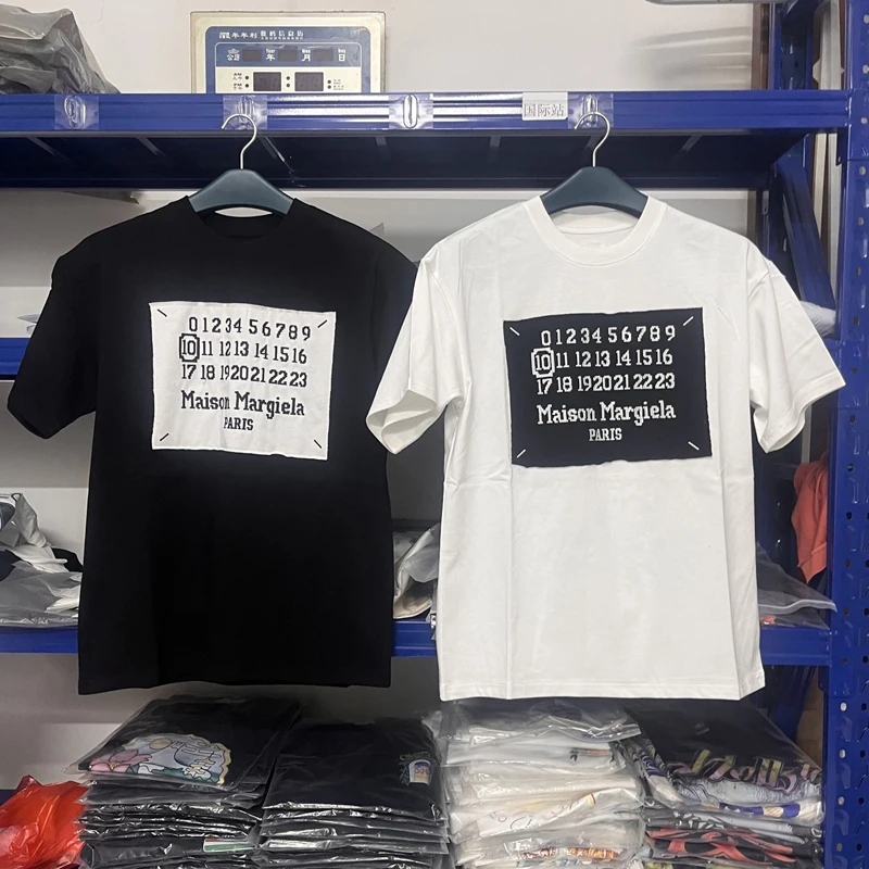 

Classic black and white Mm6 Margiela T-shirt number monogram men's and women's short sleeve summer cotton top T-shirt