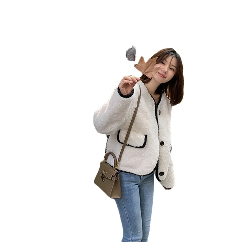 Composite long-sleeved short coat for winter women