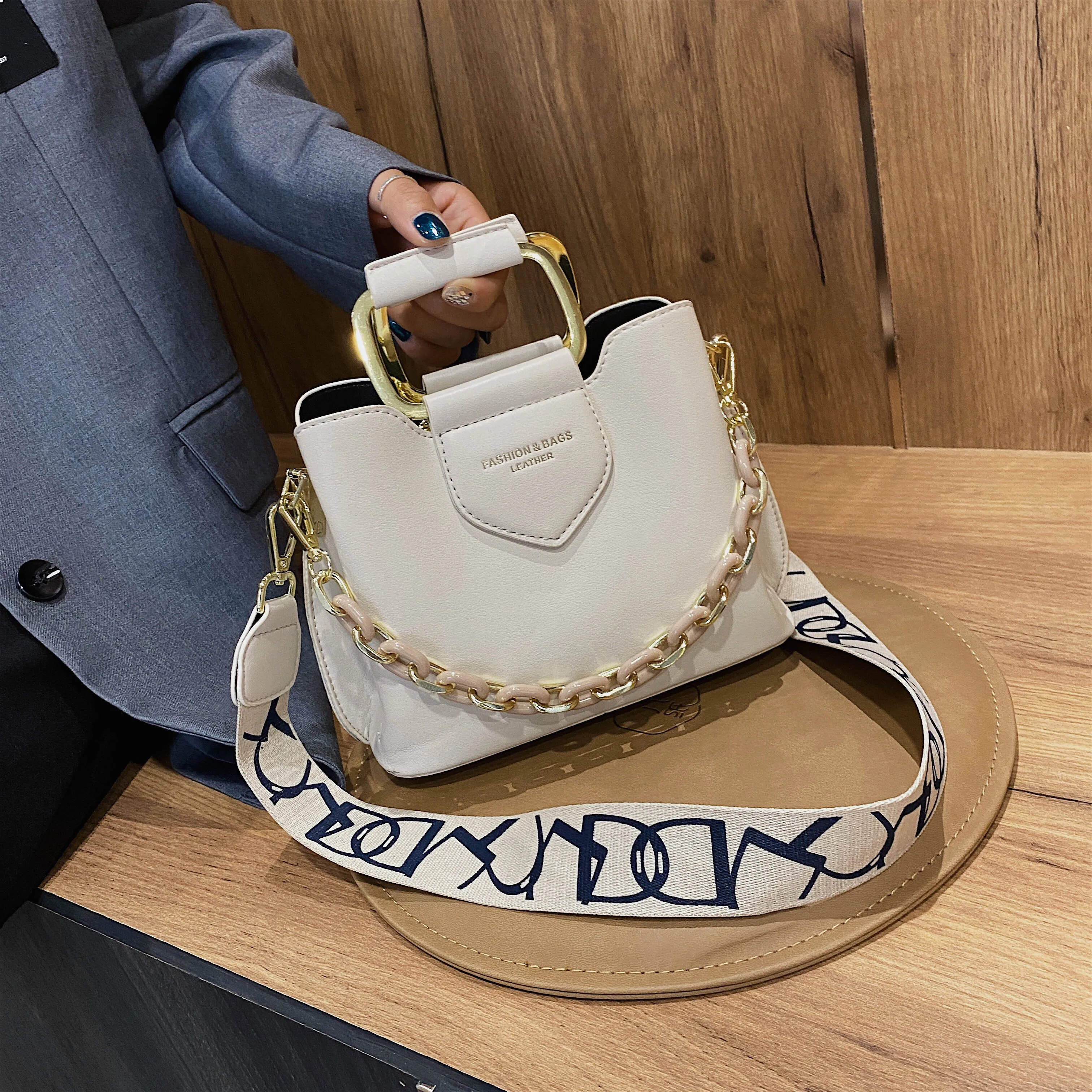 2023 Luxury Women's PU Leather Small Crossbody Bags with Short Handle Shoulder Purses and Handbag Casual Fashion Classic