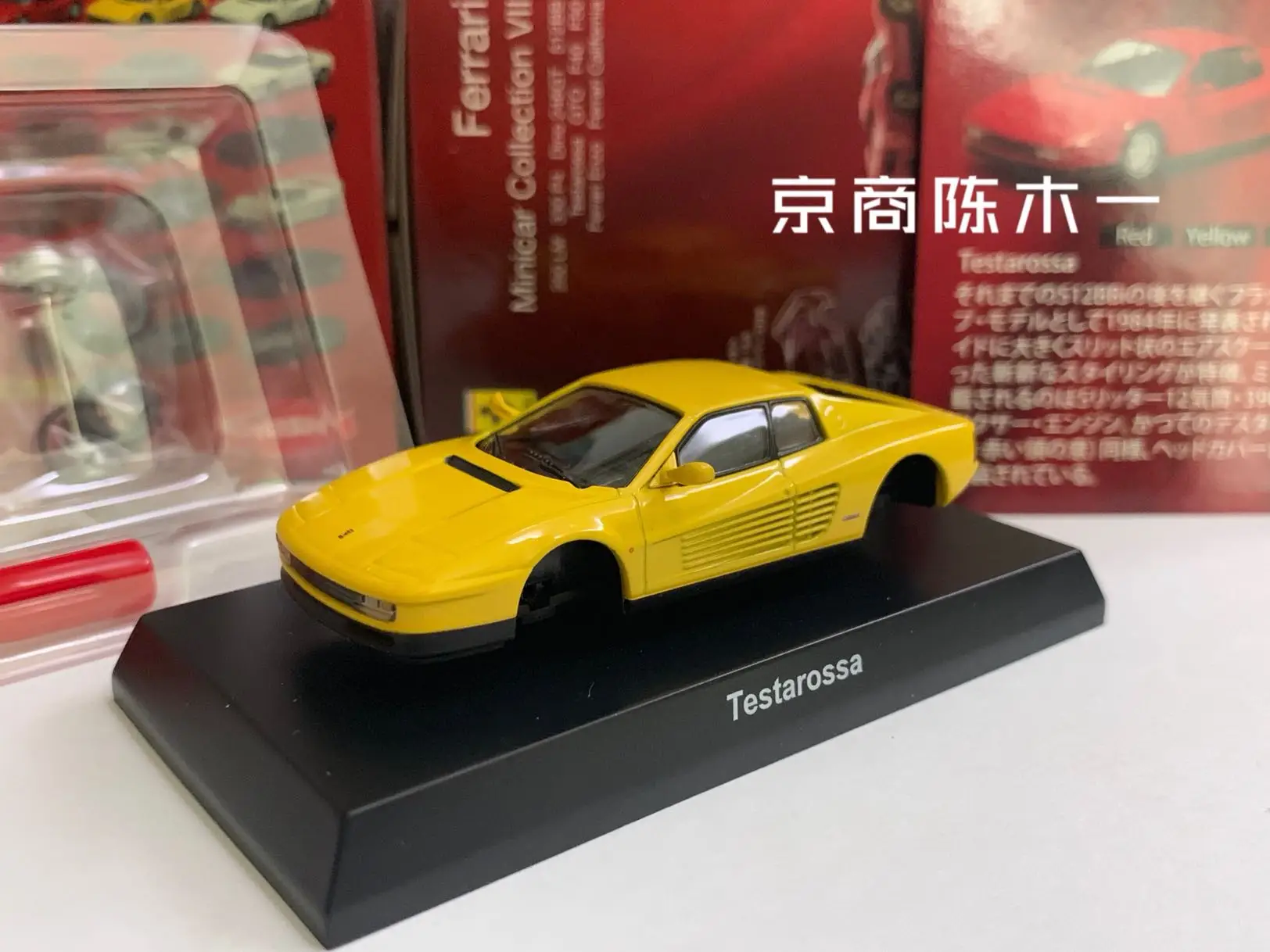 

Коллекционная модель тележки из литого сплава KYOSHO 1/64 FERRARI Testarossa Spider