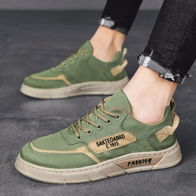 

College style fashion students wear board shoes flat lacing new men's shoes spring youth casual shoes