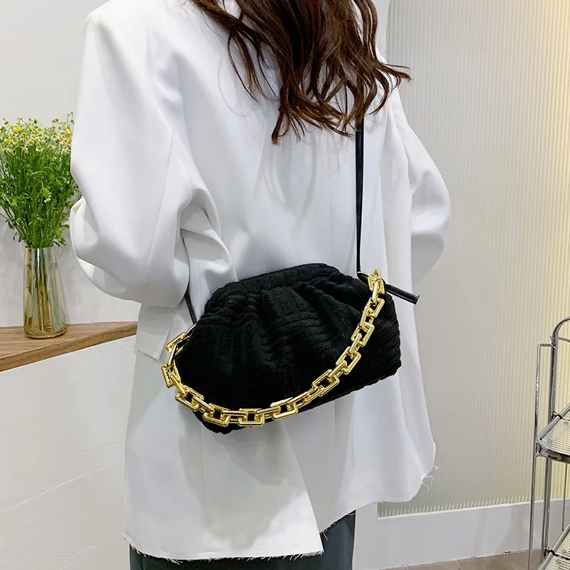 

Luxury Bag Girls Cloud Bag Women Fashion Chain Messenger Bag One Shoulder Pleated Soft Handbag Trendy Crossbody Bags for Women