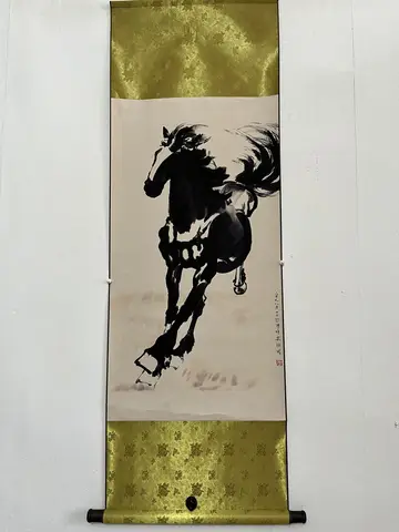 Старинная каллиграфия и живопись знаменитостей Сюй Бэйхун простая Беговая лошадь Золотой карьерный рейтинг продвижение для гостиной Шелковый скраб