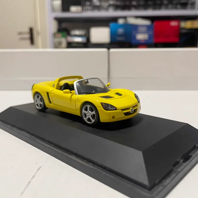 Фото (Массовый) Литой под давлением Schuco, масштаб 1:43, OPEL Speedster 2001, модель автомобиля из сплава, коллекция сувениров, праздничный подарок, статический дисплей №4