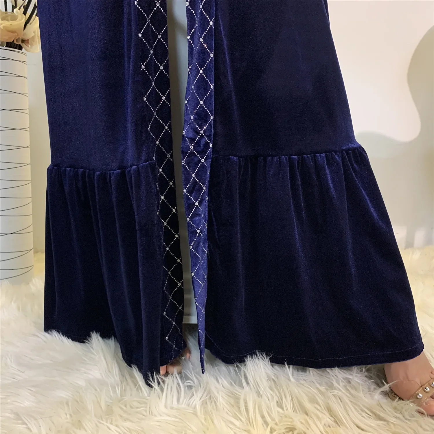 Вельветовый бархатный кардиган Абая для женщин Осень и зима Абаи с длинными