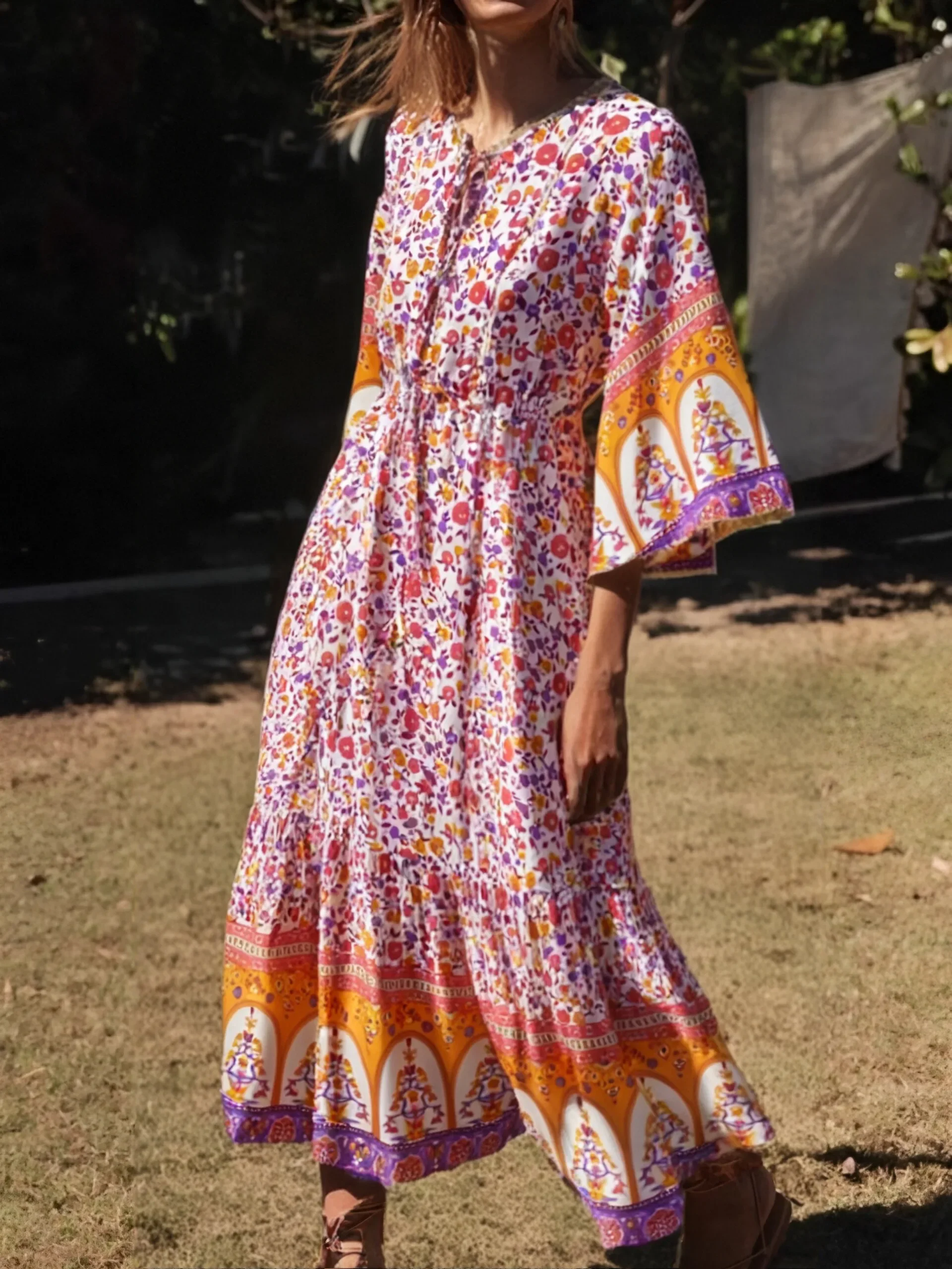 Платье макси с цветочным принтом и рукавами летучая мышь