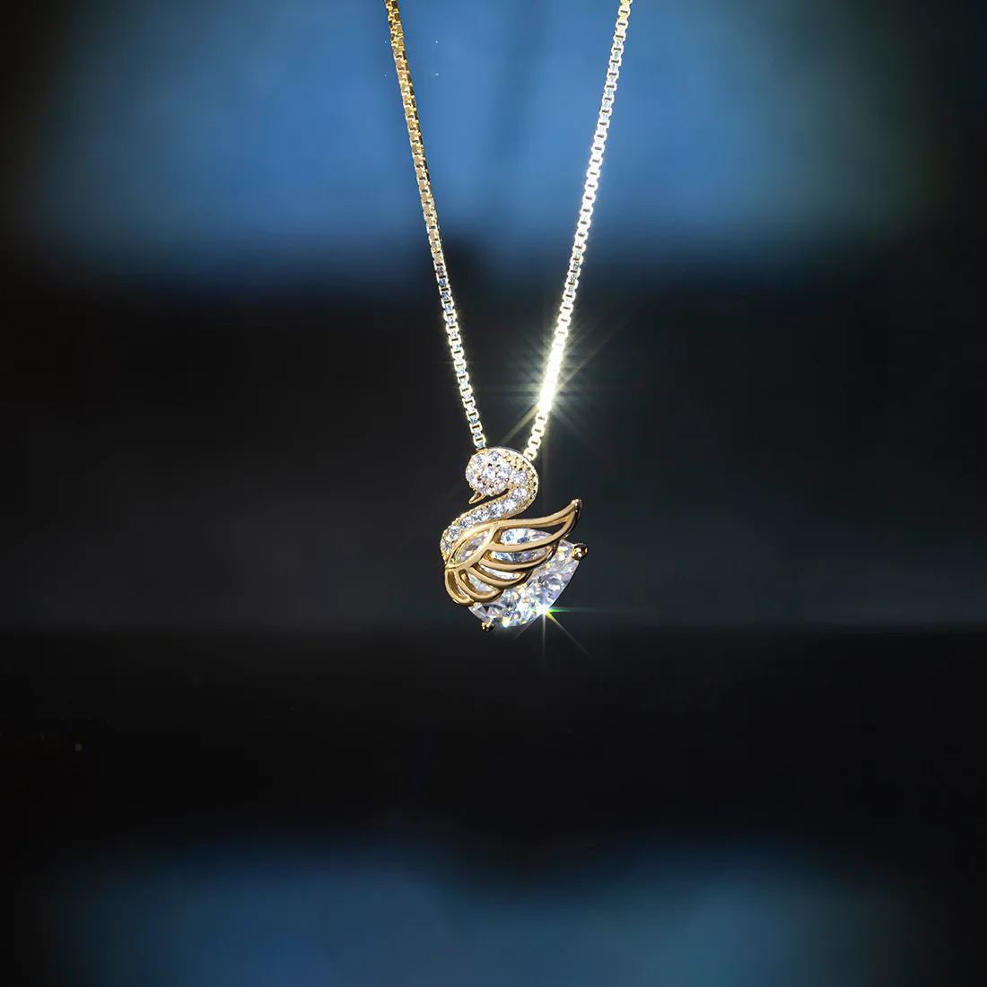 

S925 Sterling Silver Necklace Women's Versatile Little Swan Diamond Pendant Light Luxury High Grade Sweater Chain Women