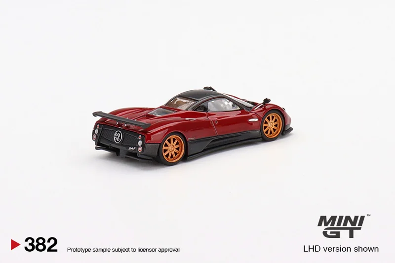 Модель гоночного автомобиля игрушка в подарок для детей масштаб 1:64 Pagani Zonda F #382