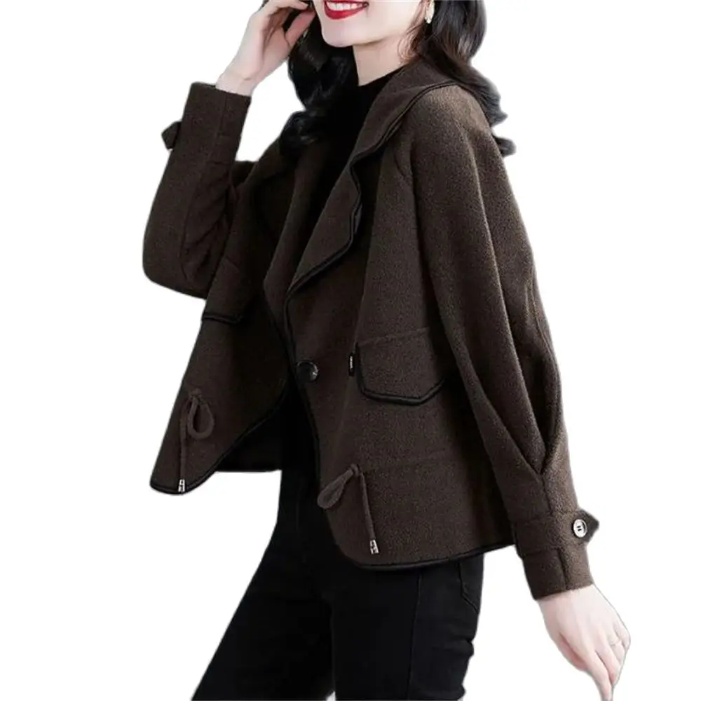 

Women's Loose Short Woolen Coat with Pockets Monochromatic Jackets Ladies Wool Blends High Street Spring Autumn 2024