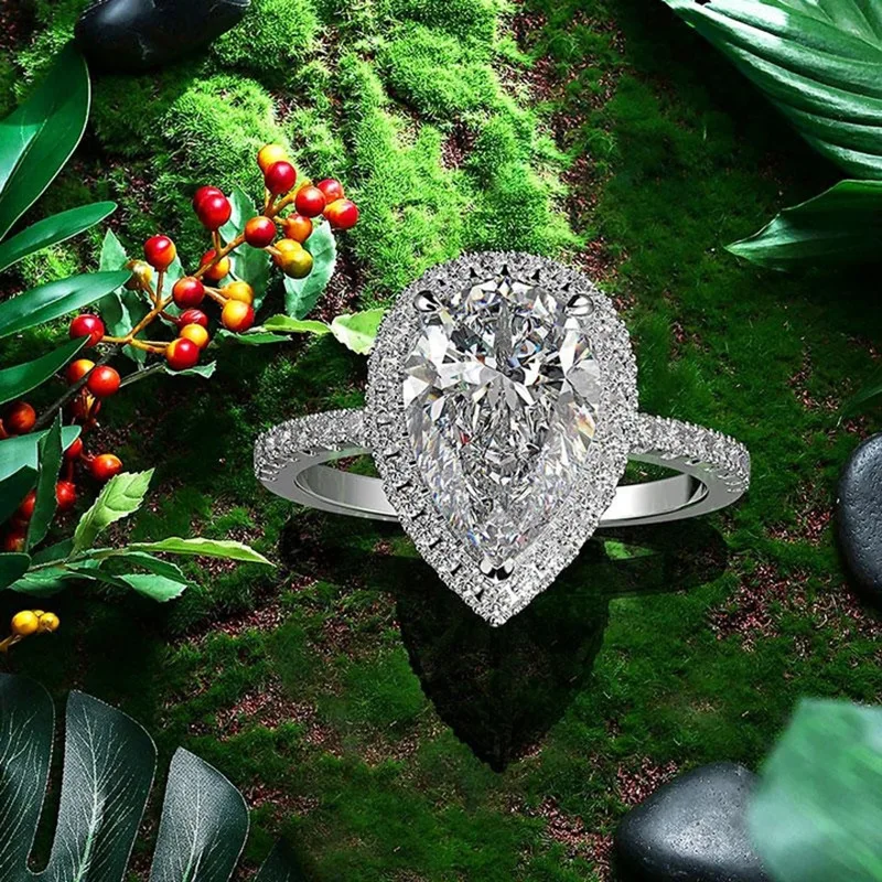 

Huitan Hot Sale Water Drop Design Women Ring Micro Paved Crystal Zircon Elegant Bridal Wedding Engagement Jewelry for Lover