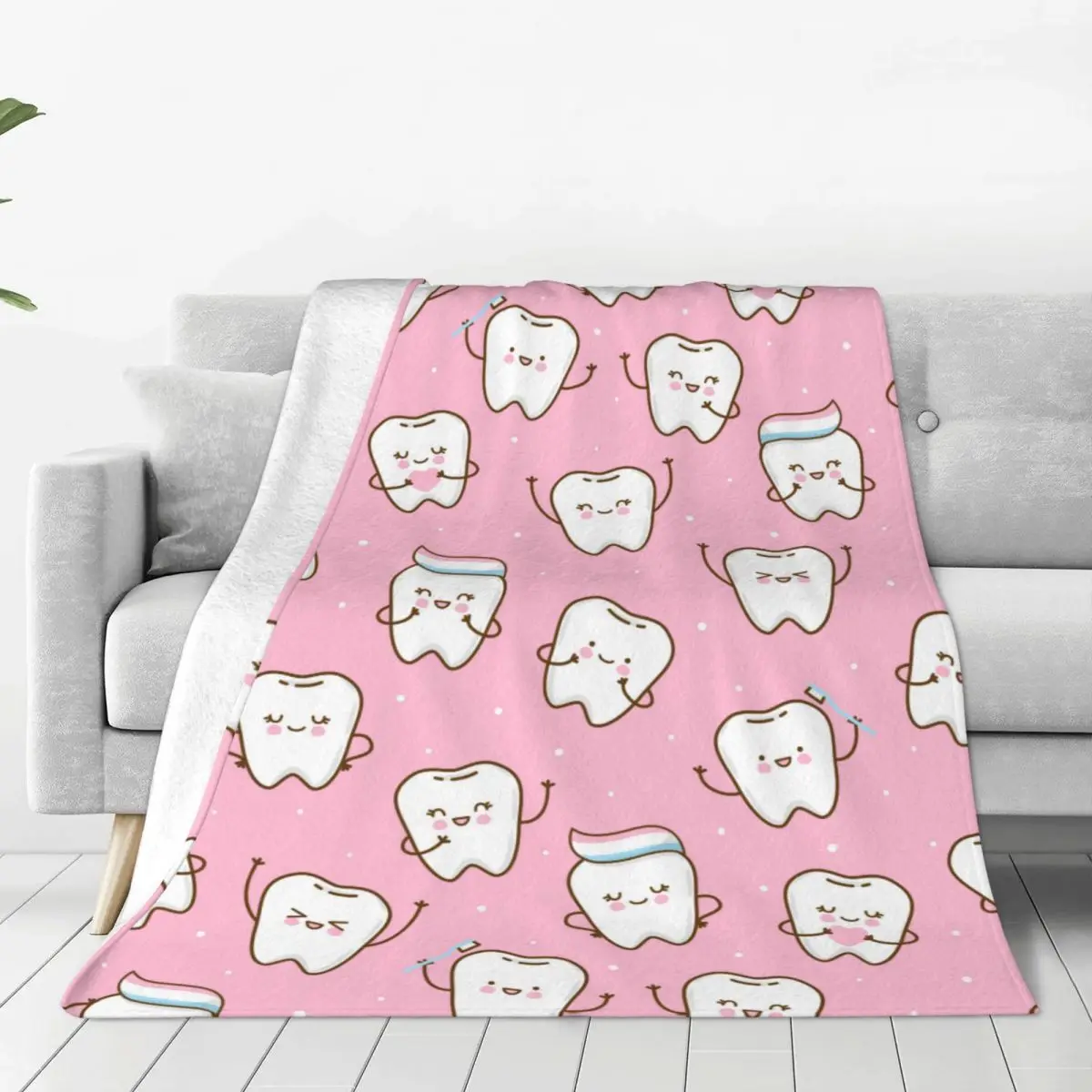 

Cute Teeth Pink Blanket Flannel Printed Portable Lightweight Throw Blankets for Sofa Couch Bedspreads