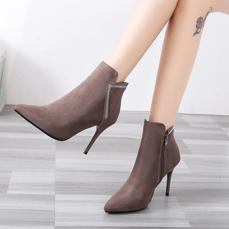 Женские ботильоны на каблуке 9 5 см цвет в ассортименте