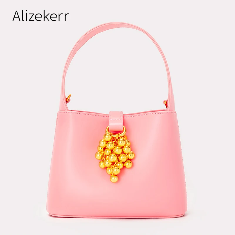 

Grape Beads Designer Handbags Women 2022 New Summer Korean Cute Chain Shoulder bags Lady High Quality Green PU Purse Fashion