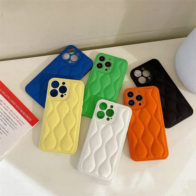 

Rhombus Down Jacket Feel Soft Phone Case For Iphone 13 12 Pro Max 11 10 XR XS Anti-knock Wave Pattern Plush Cover Funda