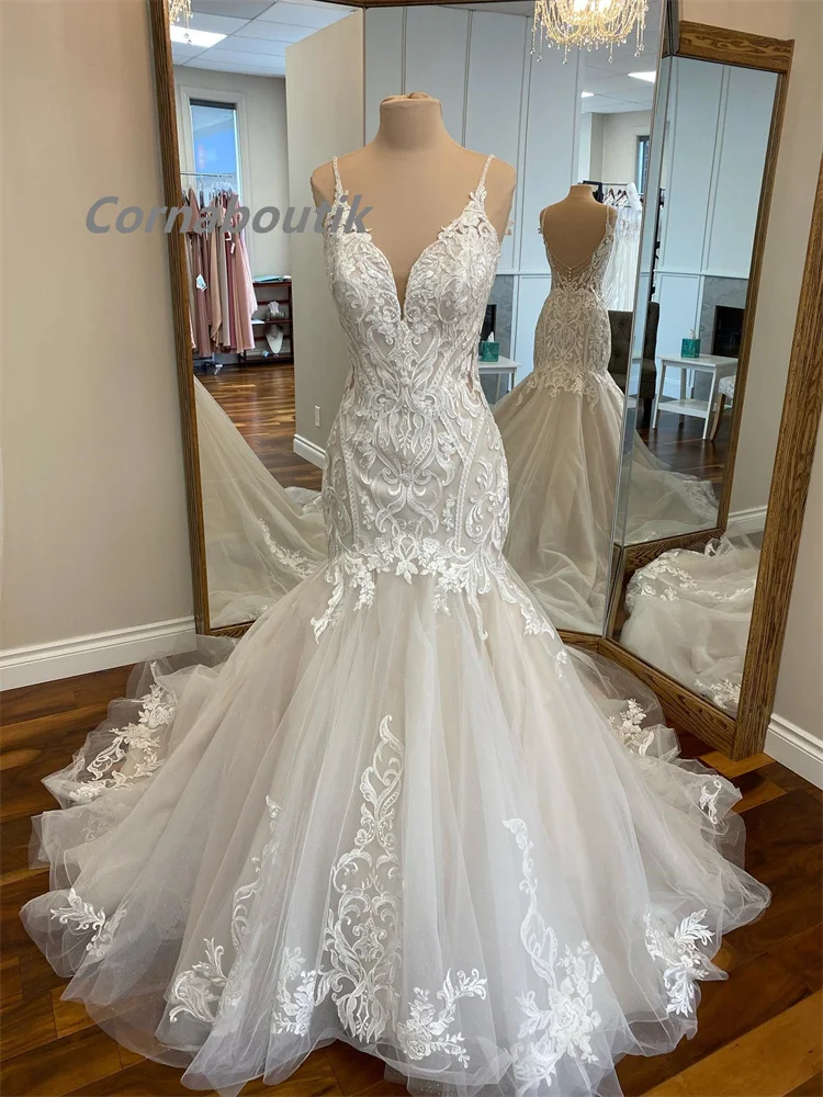 Свадебное платье с юбкой-годе кружевное Тюлевое на бретелях-спагетти