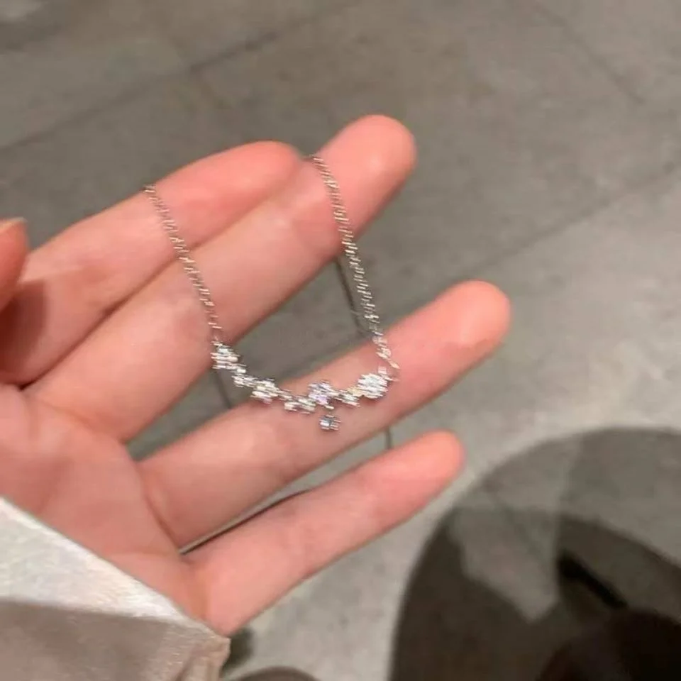 

Fashion Water Drop Pendant Necklace Clavicle Chain Women Trendy Simple Tiny Rhinestone Jewelry Temperament Party Wedding Gift