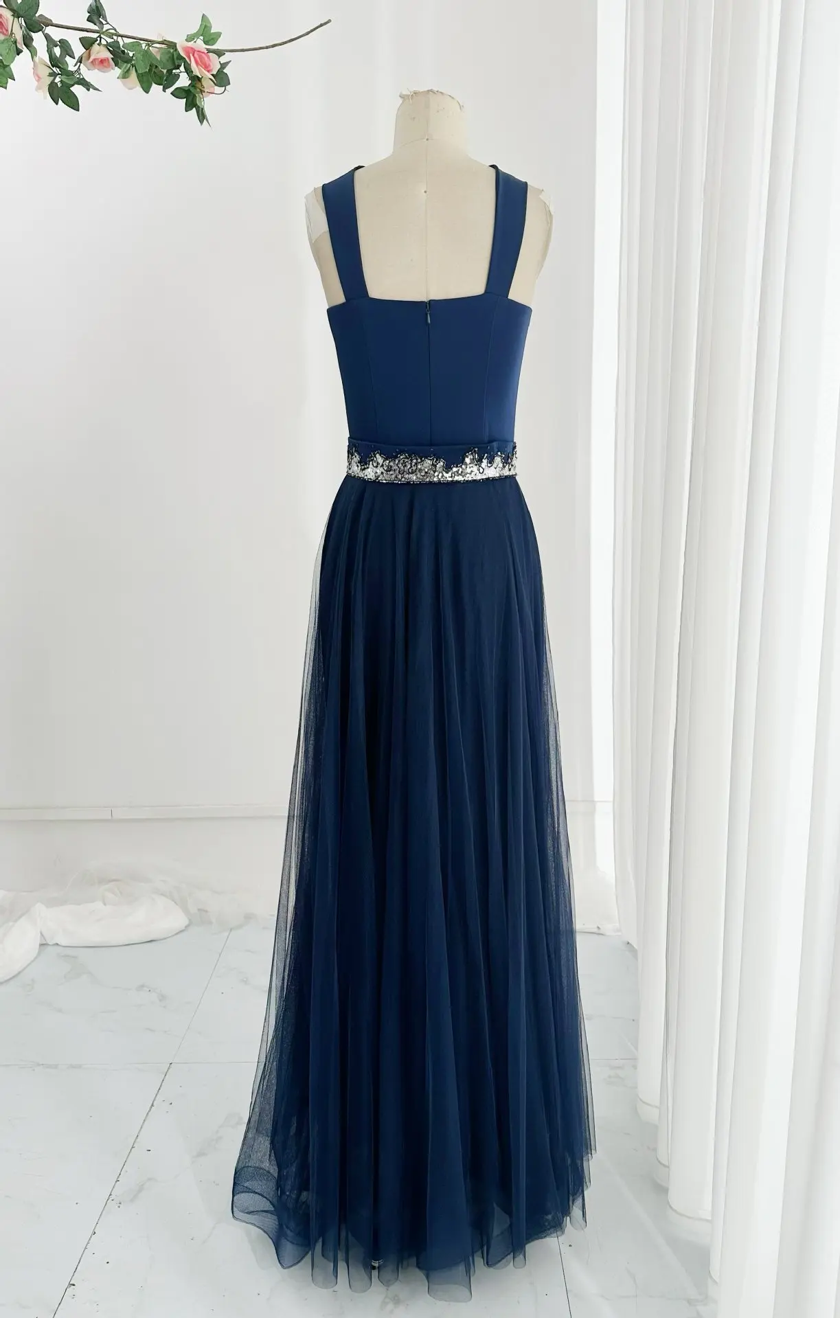 

Blue Sexy Word -Collarless Sleeveless Mesh Slimming A Performance Long Night Dress Skirt M2270
