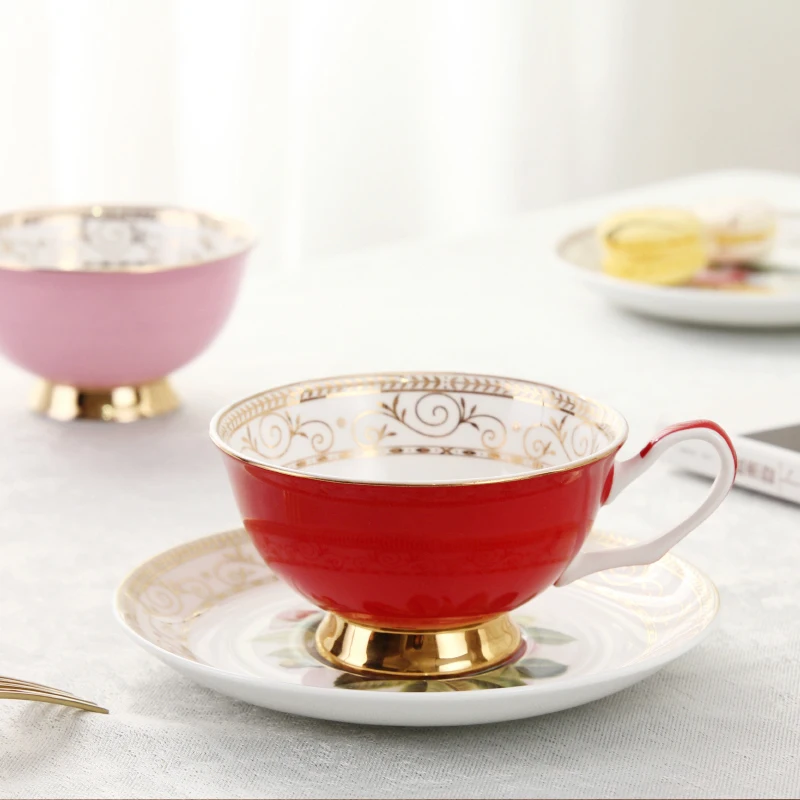 

Кофейный набор из костяного фарфора, британский послеобеденный чай, роскошный керамический чайный набор, цветочные керамические чашки для ...