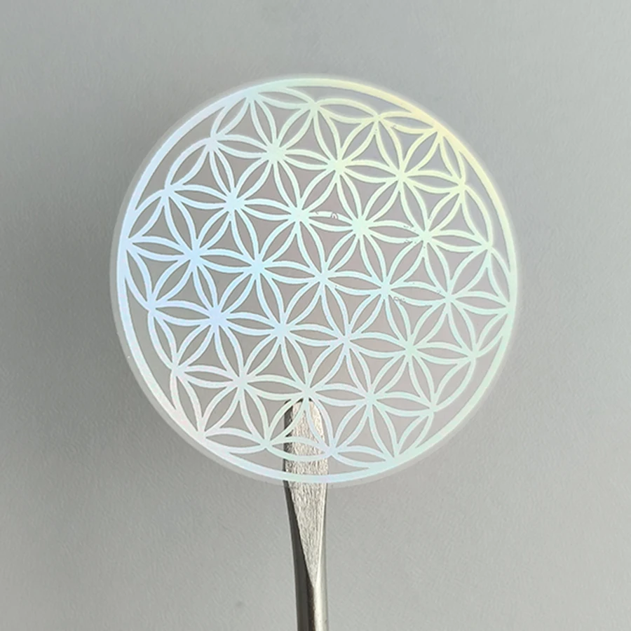 

Голографические наклейки «Цветок Жизни»