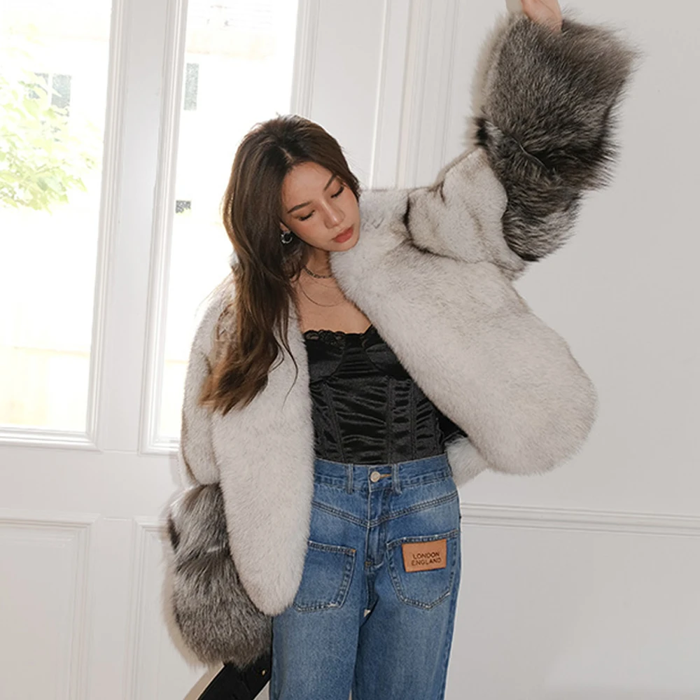 Woman Fashion Short Natural Fox Fur Jacket V-neck Luxury Women Real Fox Fur Coats Female Casual Winter Trendy Thick Fur Overcoat