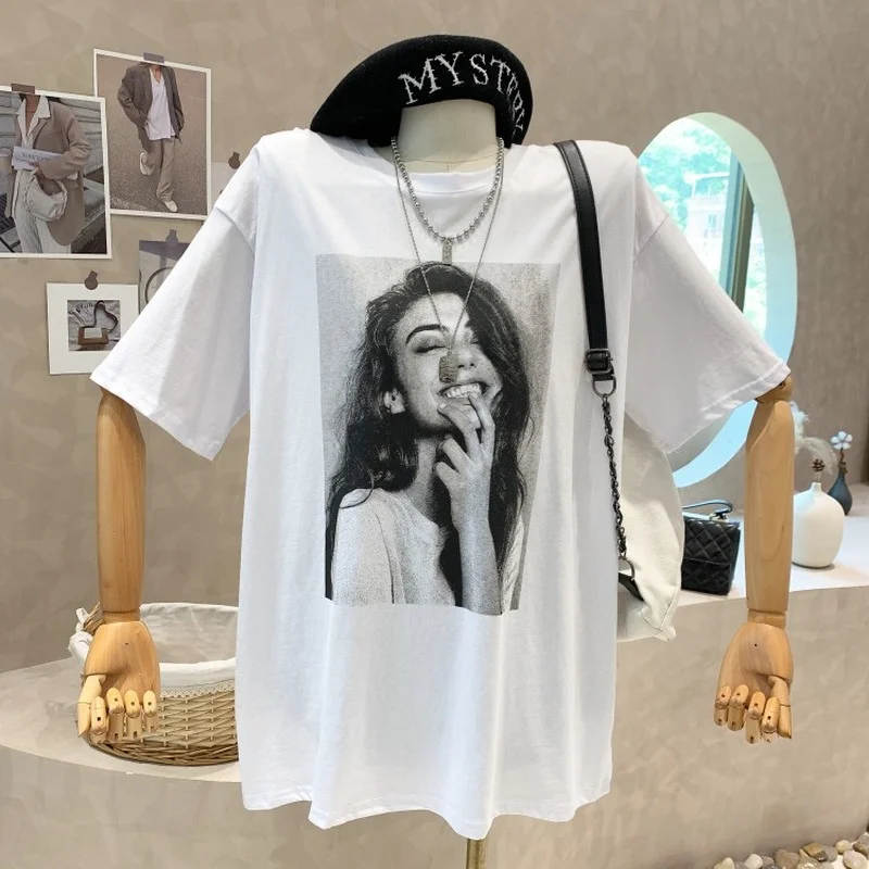 

2022 Graphic T Shirts for Women Y2K Short Sleeve Smiling Girl Print Tops Casual Clothes Fashion New Summer Kawaii Harajuku Tee
