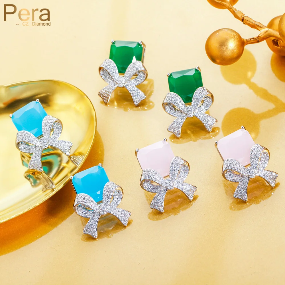 

Серьги-подвески женские зеленые с фианитами и бантом