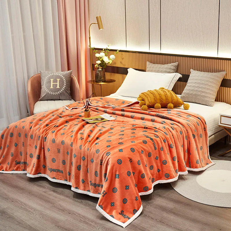 

New thickened winter warm printing blanket, velvet bedroom blanket
