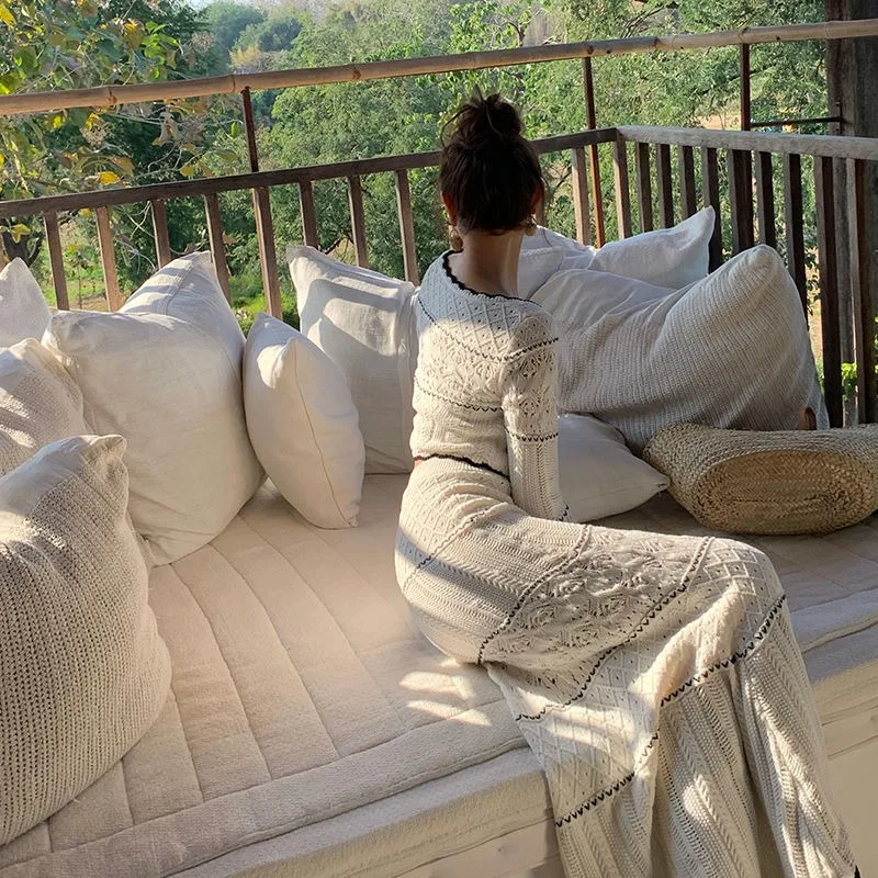 Женский вязаный топ и юбка