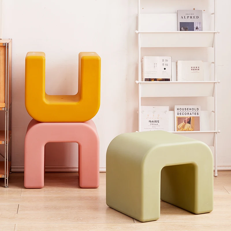 

MOMO Home Small Stool Plastic Chairs Coffee Table Side Table Shoe Changing Stool Modern Living Room Balcony Bedroom Low Stool