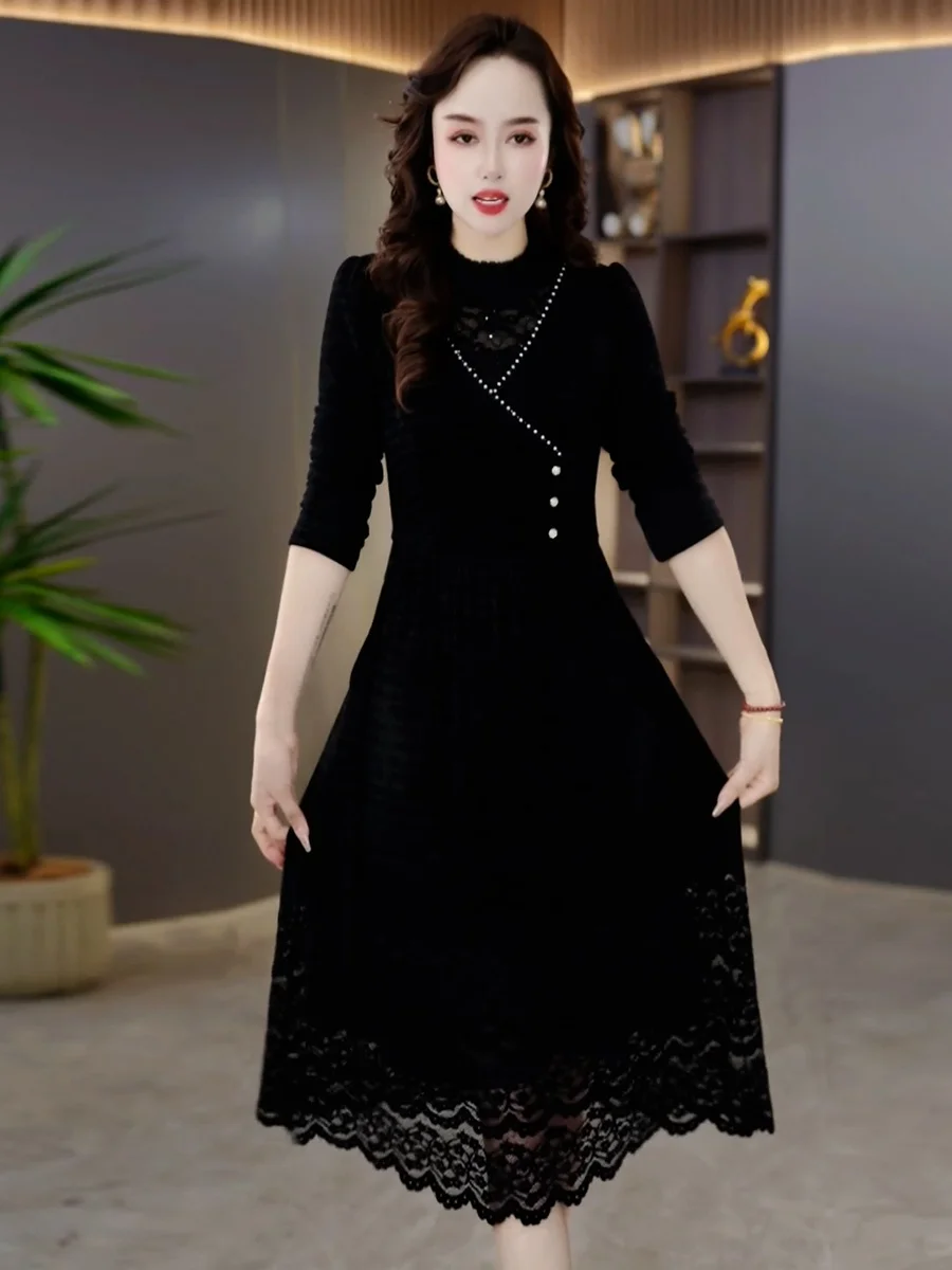 Утепленное женское платье на флисовой подкладке зима 2024 новое