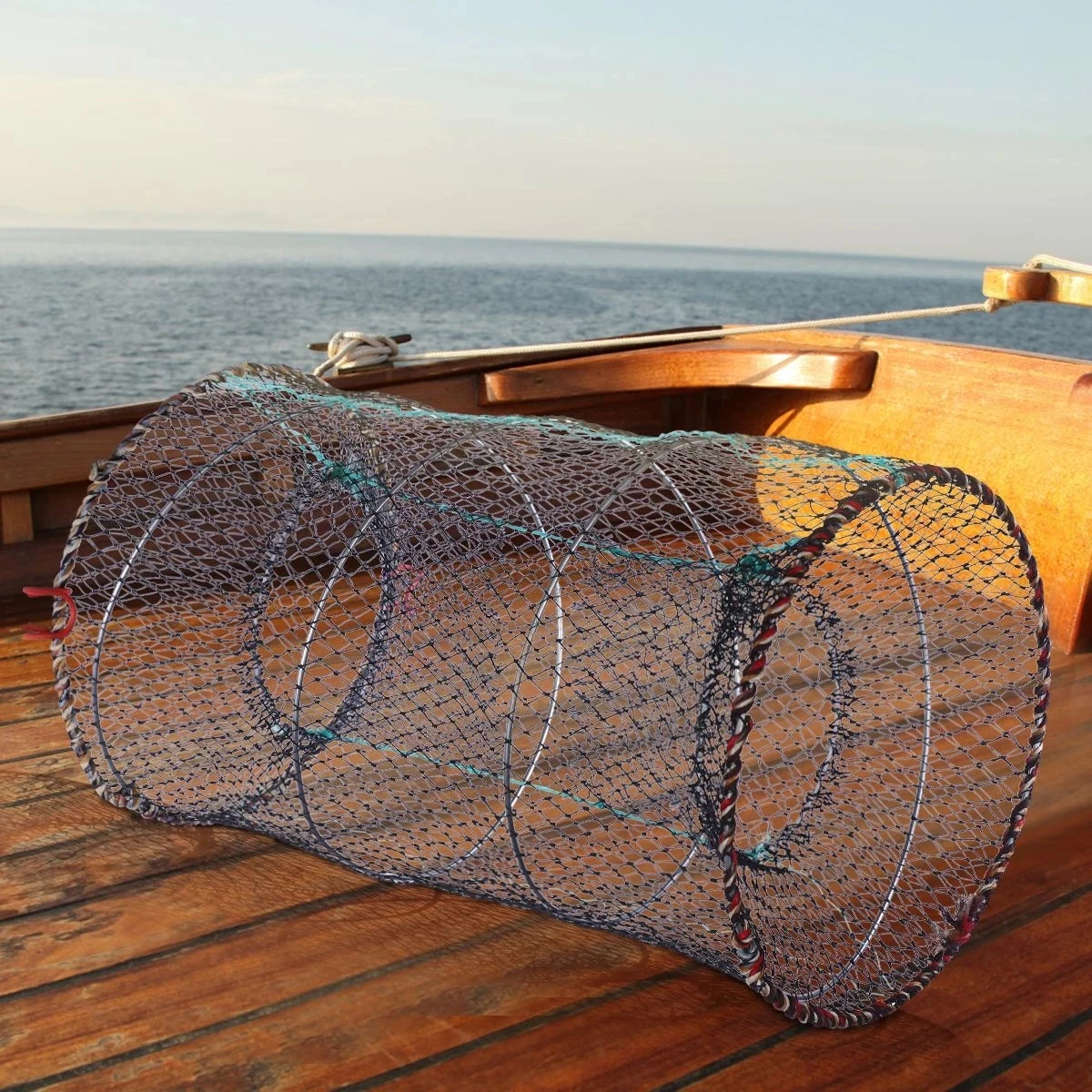 Crayfish catcher Foldable Bait Cast Mesh Trap Portable Fishing Landing Net Shrimp Cage for Fish Crayfish Crab Floating Circle