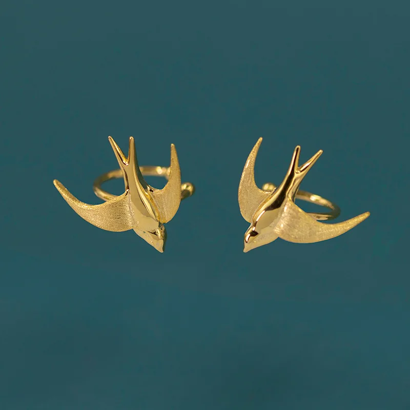 

Серьги-клипсы женские из серебра 925 пробы с искусственным хрящиком