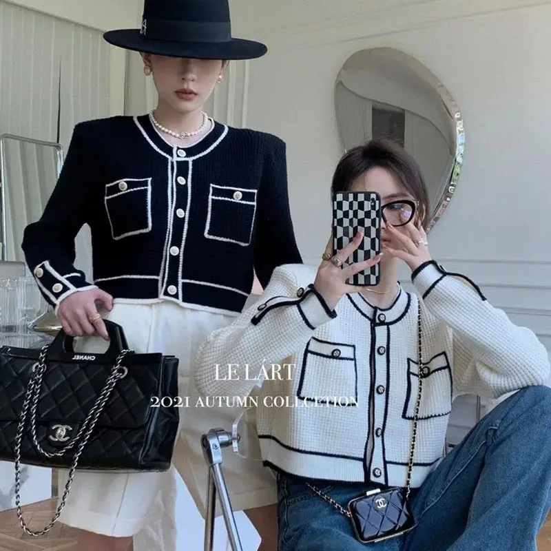 

Black White Korean Vintage Cropped Knit Cardigan Sweater Women 2023Elegant Long Sleeve O Neck Single-breasted Knitted Jacket Top
