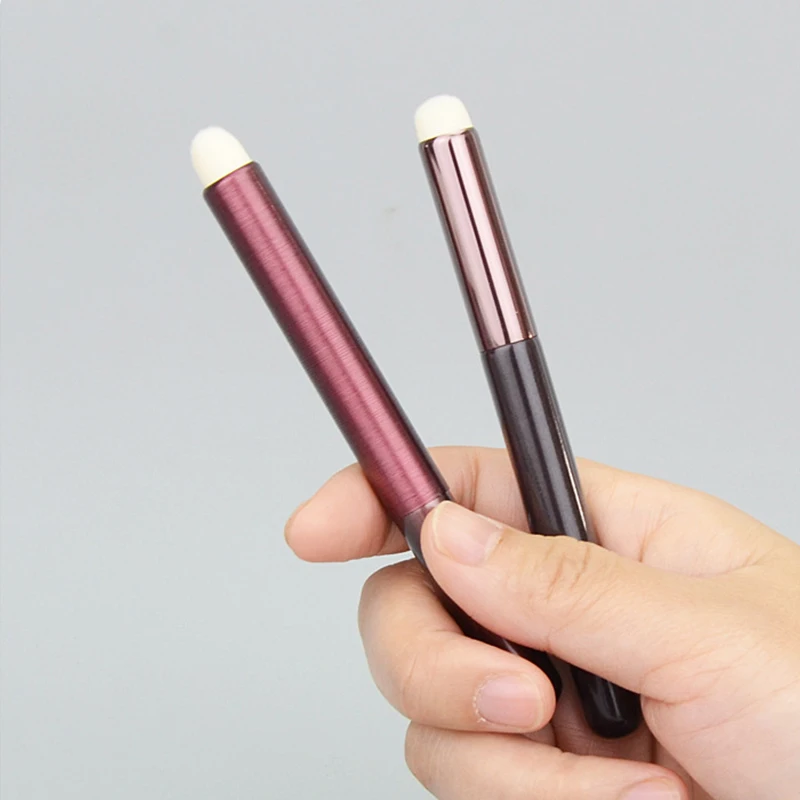 Многофункциональная кисть для консилера губ матовая помада размазывания теней