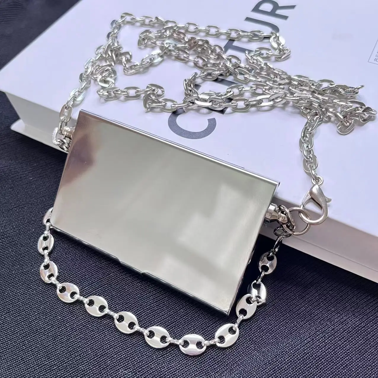 Новинка 2024 сумка через плечо для карт женщин металлическая визитница зажим на