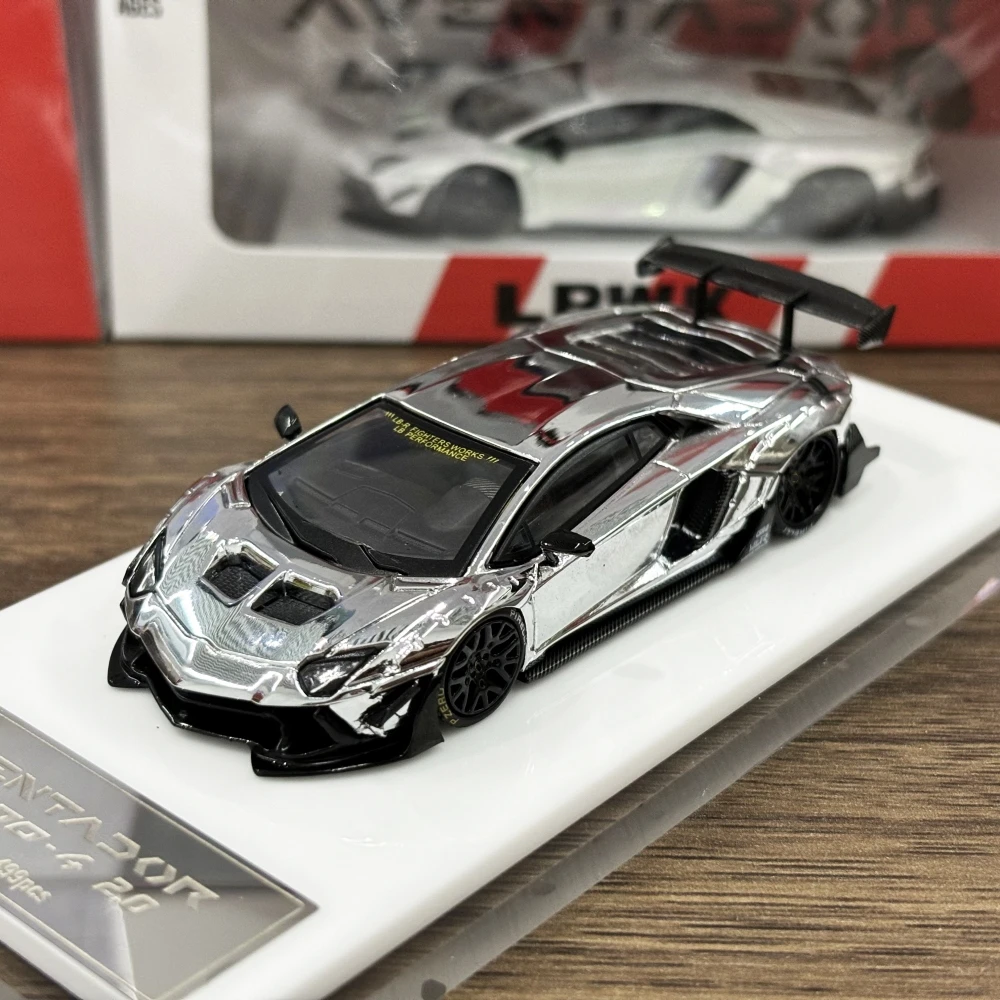 Новинка 2024 в наличии Звездная модель автомобиля 1:64 свобода хождение брикет